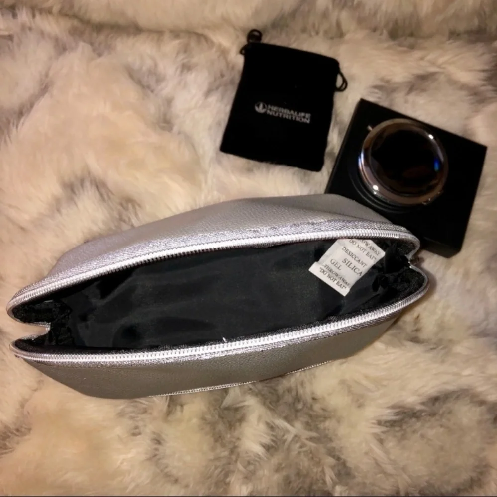 HERBALIFE Cosmetics Case, Compact